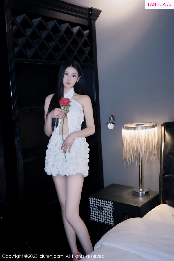 罗熙桐  [XiuRen]高清写真图 2023.09.01 No.7319 桐桐 高挑美腿第6张图片